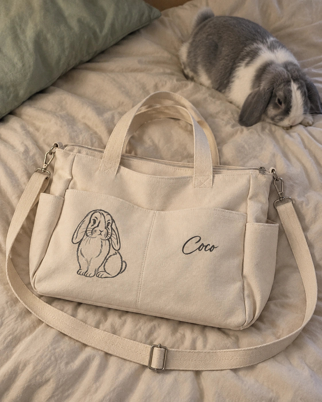 Minimal Line Portrait — personalized large-capacity canvas tote; 3178 customer-supplied example
